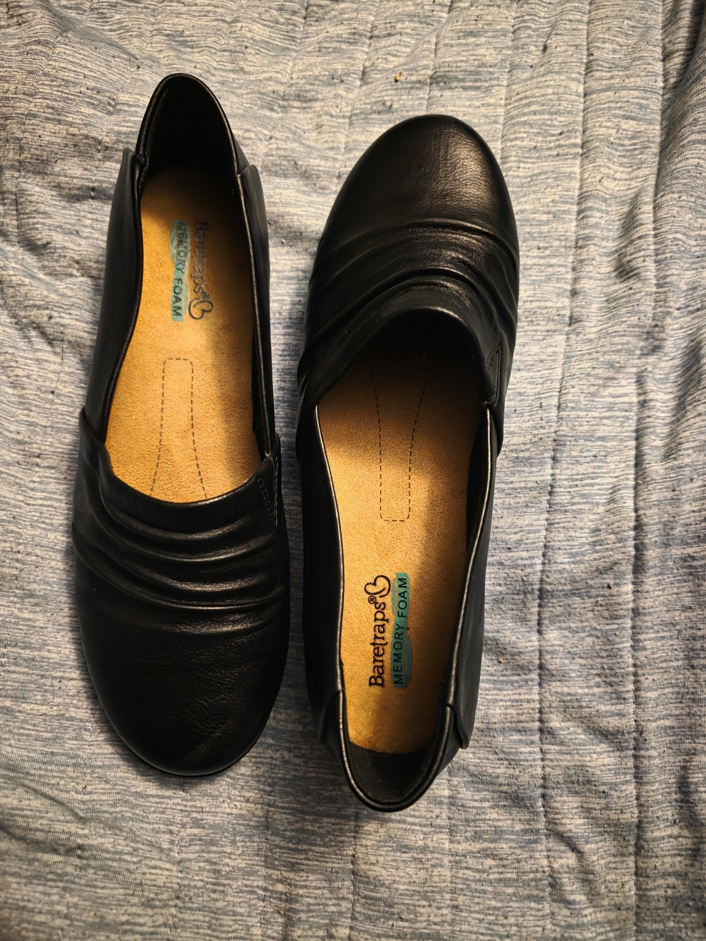 Baretraps Black Memory Foam Slip-On Women's Flats